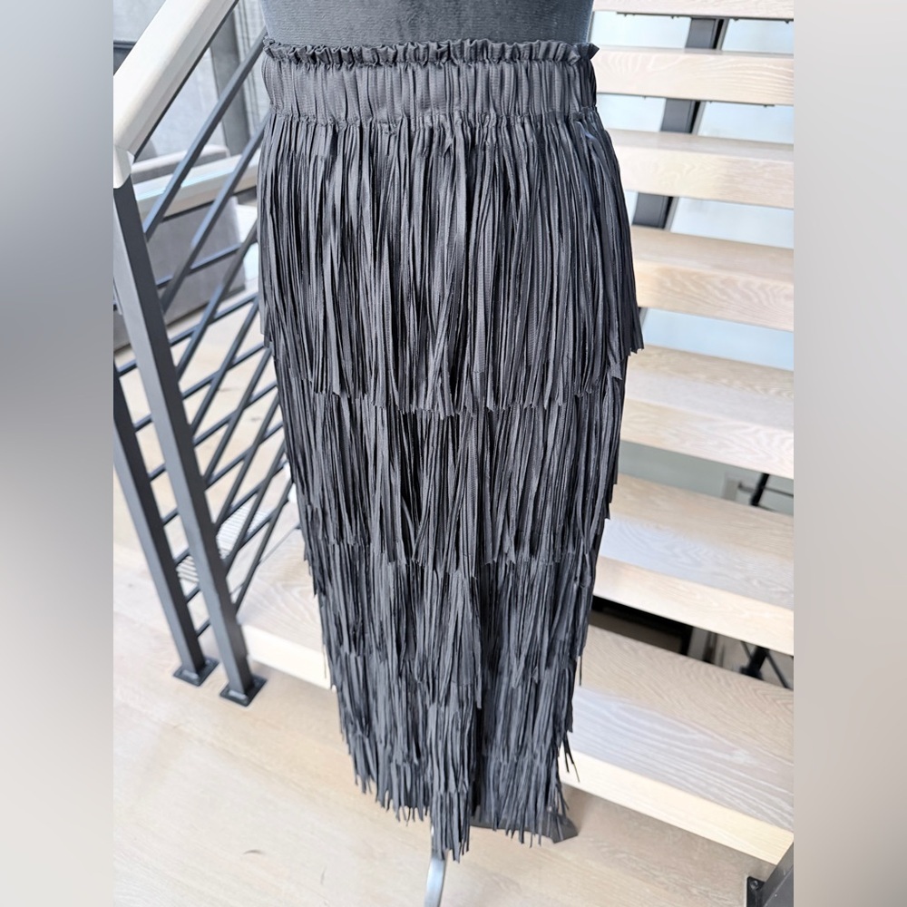 New Black Fringe Skirt Faux Leather Look size S - Picture 3 of 4